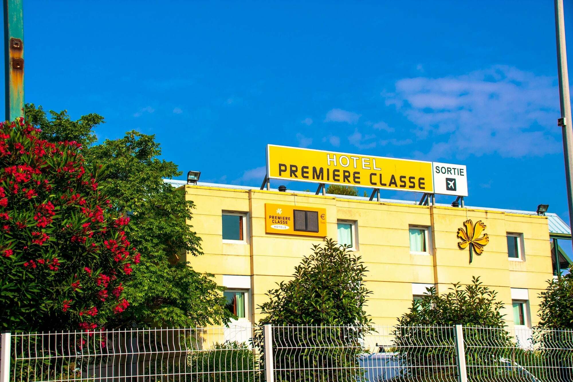 Greet Hotel Montpellier Aeroport Parc Des Expos Mauguio Exterior photo